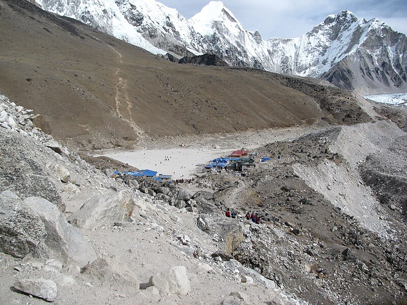 Gorakshep Village: A Himalayan Haven 2 Approaching Gorak Shep from the South