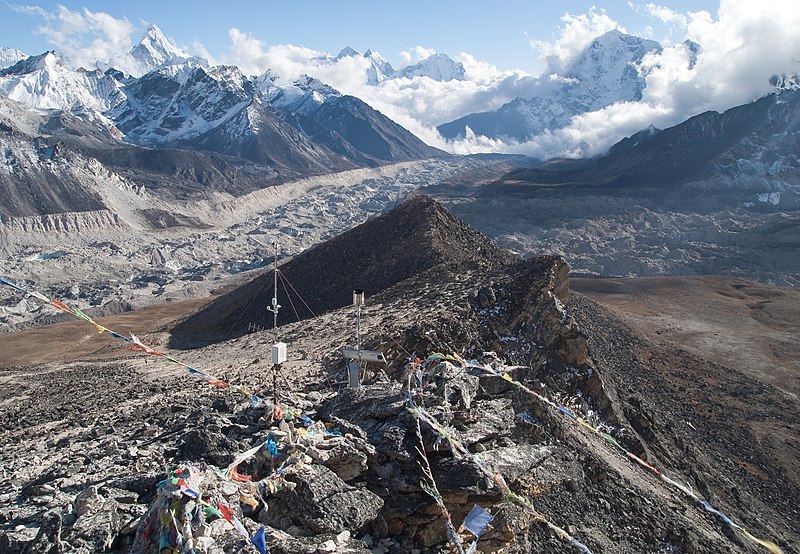 View from Kala Patthar, the south ridge of Pumori Peak