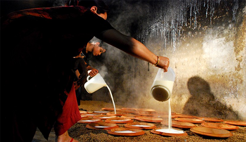 10 Street Foods in Kathmandu: Must-Try Street Foods 3 Juju Dhau